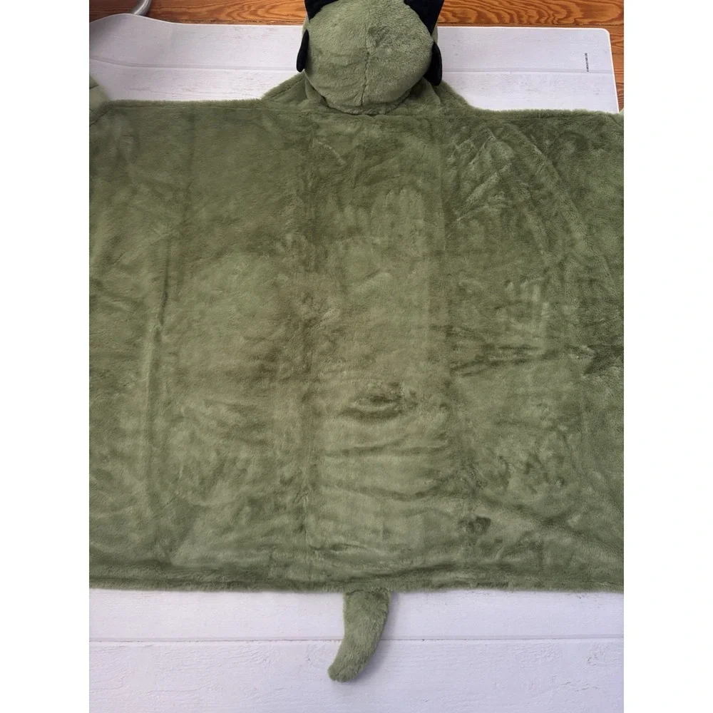 Pillowfort‎ Plush Dinosaur 3D Hooded Blanket, NWOT